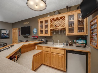 Beautifully Updated Detached Townhome on the Wilds 12th hole on The Wilds Golf Club in Minnesota - for sale on GolfHomes.com, golf home, golf lot