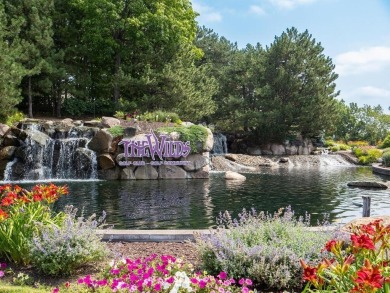 Beautifully Updated Detached Townhome on the Wilds 12th hole on The Wilds Golf Club in Minnesota - for sale on GolfHomes.com, golf home, golf lot