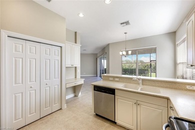 Lovely 3 bedroom, 2 bath single-family home ideally located on a on Hunters Ridge Country Club in Florida - for sale on GolfHomes.com, golf home, golf lot