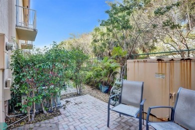 EAST SIDE POMPANO BEACH large townhouse/Fee Simple;3bed/3.5 on Pompano Beach Golf Course  in Florida - for sale on GolfHomes.com, golf home, golf lot