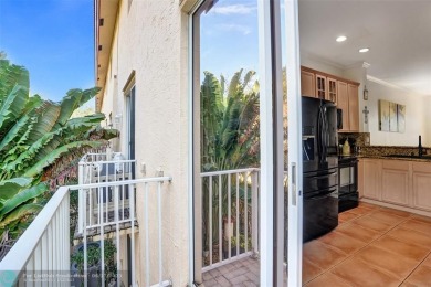 EAST SIDE POMPANO BEACH large townhouse/Fee Simple;3bed/3.5 on Pompano Beach Golf Course  in Florida - for sale on GolfHomes.com, golf home, golf lot
