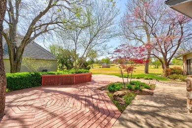 North Quail Creek on the Golf Course! This inviting 3-bedroom, 2 on Quail Creek Golf and Country Club in Oklahoma - for sale on GolfHomes.com, golf home, golf lot