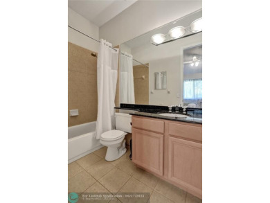 EAST SIDE POMPANO BEACH large townhouse/Fee Simple;3bed/3.5 on Pompano Beach Golf Course  in Florida - for sale on GolfHomes.com, golf home, golf lot