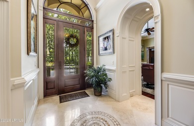 ONE-LEVEL LIVING! The combination of single-floor living with a on Belfair Golf Club in South Carolina - for sale on GolfHomes.com, golf home, golf lot