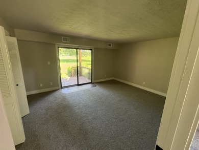 2 Bedroom, 1.5 Bath Townouse on Perry Park Golf Resort in Kentucky - for sale on GolfHomes.com, golf home, golf lot