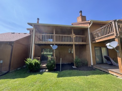2 Bedroom, 1.5 Bath Townouse on Perry Park Golf Resort in Kentucky - for sale on GolfHomes.com, golf home, golf lot