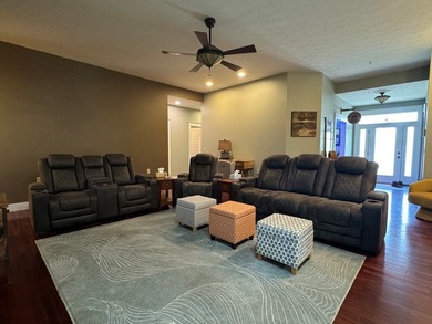 3 bedroom/2.5 bath ranch home situated on just over 1/2 an acre on Glade Springs Resort Golf Course in West Virginia - for sale on GolfHomes.com, golf home, golf lot