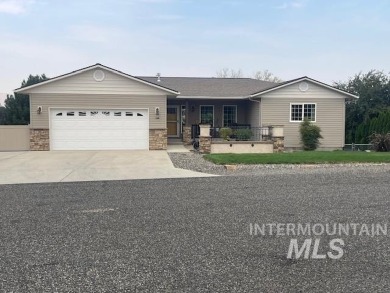 ONE OWNER Clarkston home in beautiful golf course neighborhood on Quail Ridge Golf Course in Washington - for sale on GolfHomes.com, golf home, golf lot