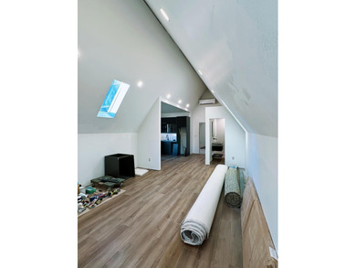 144 N Blue Jay Way, Nixa, Missouri Timeless beauty unfolds in on Fremont Hills Country Club in Missouri - for sale on GolfHomes.com, golf home, golf lot