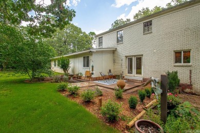 Rare opportunity to find a move in ready home in a great on Pleasant Valley Country Club in Arkansas - for sale on GolfHomes.com, golf home, golf lot