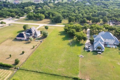 Gorgeous lot in popular Lake Ridge community. Just minutes to on Tangle Ridge Golf Club in Texas - for sale on GolfHomes.com, golf home, golf lot