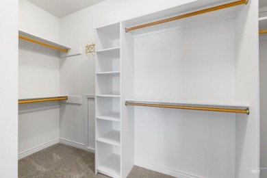 Beautifully updated and custom- 4 bedroom home in the on Hunters Point Golf Club in Idaho - for sale on GolfHomes.com, golf home, golf lot