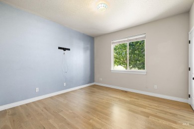 Beautifully updated and custom- 4 bedroom home in the on Hunters Point Golf Club in Idaho - for sale on GolfHomes.com, golf home, golf lot