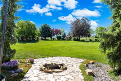 Beautifully updated and custom- 4 bedroom home in the on Hunters Point Golf Club in Idaho - for sale on GolfHomes.com, golf home, golf lot