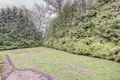 Welcome to 264-45 73rd Ave, a stunning huge one family home on Towers Country Club in New York - for sale on GolfHomes.com, golf home, golf lot