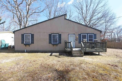 Adorable Ranch Style Property is ready for its New Owners! on Ocean County Golf Course At Atlantis in New Jersey - for sale on GolfHomes.com, golf home, golf lot