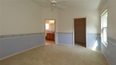 NEW ROOF WILL BE INSTALLED PRIOR TO CLOSING!! GREAT FLOOR PLAN on The Links of Spruce Creek in Florida - for sale on GolfHomes.com, golf home, golf lot