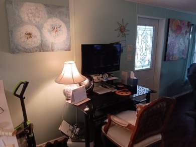 NEW LISTING - Priced @ $74,900.    Very well-maintained 2 Bed 2 on Four Lakes Golf Club in Florida - for sale on GolfHomes.com, golf home, golf lot