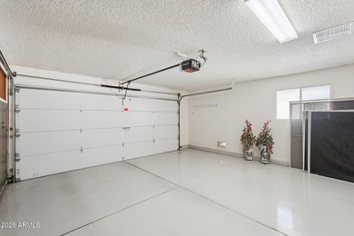 Updated/Charming Updated 2 Bed/2 bath Gemini Twin home on the on Sun City-Willow Creek / Willow Brook  in Arizona - for sale on GolfHomes.com, golf home, golf lot