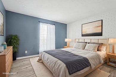 Fall in love with this updated 2nd (top) floor 1 bedroom, 1 bath on Prestonwood Country Club - Dallas County in Texas - for sale on GolfHomes.com, golf home, golf lot