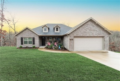 This 2022 custom-built home offers thoughtful design & quality on Branchwood Golf Course in Arkansas - for sale on GolfHomes.com, golf home, golf lot