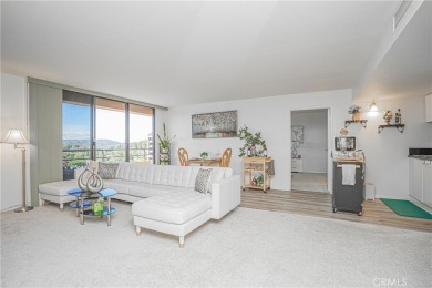 Welcome to this spectacular 2 bedroom, 2 bathroom view home at on Leisure Village Par 3 Golf Course in California - for sale on GolfHomes.com, golf home, golf lot