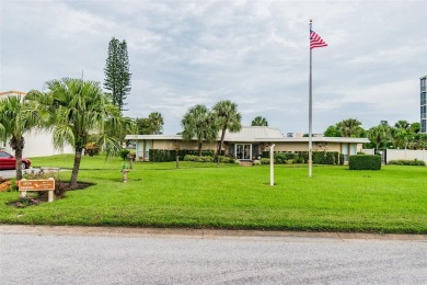 Are you looking for that perfect winter re-retreat to escape the on Pinebrook/Ironwood Golf Course in Florida - for sale on GolfHomes.com, golf home, golf lot