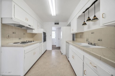 Opportunity knocks in sought-after Sun City, Arizona! This on Sun City North Golf Course in Arizona - for sale on GolfHomes.com, golf home, golf lot