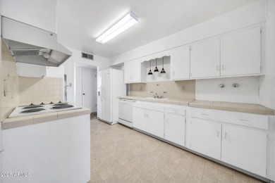 Opportunity knocks in sought-after Sun City, Arizona! This on Sun City North Golf Course in Arizona - for sale on GolfHomes.com, golf home, golf lot