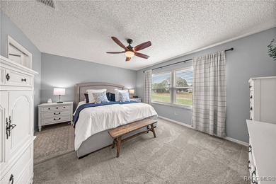 Beautifully updated home in On Top of the World with a FLEX on On Top of the World Golf Course in Florida - for sale on GolfHomes.com, golf home, golf lot