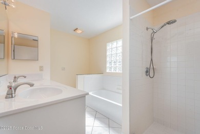 Welcome to resort-style living in this well-maintained 1 bedroom on The Great Outdoors Golf and Country Club in Florida - for sale on GolfHomes.com, golf home, golf lot