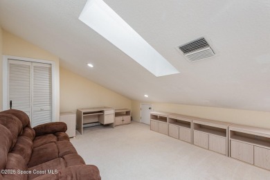 Welcome to resort-style living in this well-maintained 1 bedroom on The Great Outdoors Golf and Country Club in Florida - for sale on GolfHomes.com, golf home, golf lot