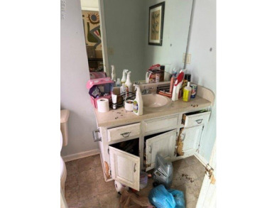 INVESTORS!  3 BEDROOM, 2.5 BATH TOWNHOUSE IN QUIET COMMUNITY on Kempsville Greens Municipal Golf Course in Virginia - for sale on GolfHomes.com, golf home, golf lot