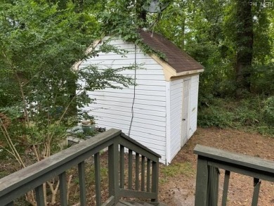 INVESTORS!  3 BEDROOM, 2.5 BATH TOWNHOUSE IN QUIET COMMUNITY on Kempsville Greens Municipal Golf Course in Virginia - for sale on GolfHomes.com, golf home, golf lot