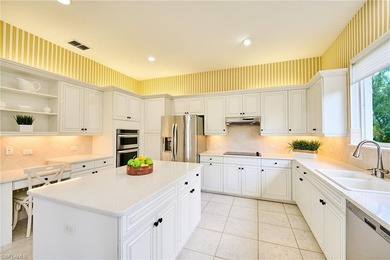 WHEN VIEW & LOCATION ALIGN, EXTRAORDINARY LIVING BEGINS. Welcome on  in Florida - for sale on GolfHomes.com, golf home, golf lot