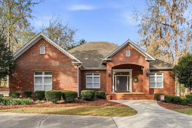 All brick, golf course frontage in Summerbrooke! This home is on The Golf Club At Summerbrooke in Florida - for sale on GolfHomes.com, golf home, golf lot