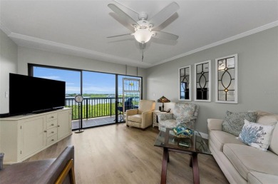 WATERFRONT LIFE AT ITS BEST! Spectacular sunsets, relaxing on The Dunedin Country Club in Florida - for sale on GolfHomes.com, golf home, golf lot
