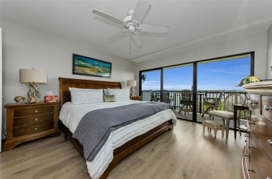 WATERFRONT LIFE AT ITS BEST! Spectacular sunsets, relaxing on The Dunedin Country Club in Florida - for sale on GolfHomes.com, golf home, golf lot