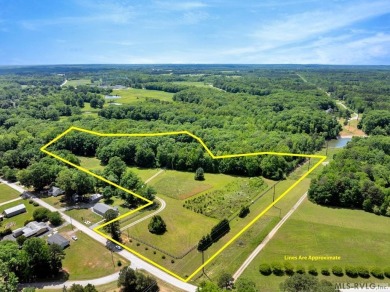 Wow!  This one is special!  Three waterfront lots with two dock on Kinderton Country Club in Virginia - for sale on GolfHomes.com, golf home, golf lot