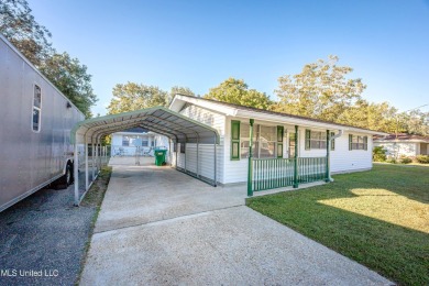 Perfect multi-generational home! Don't miss out on 2 kitchens on Gulf Hills Golf Club in Mississippi - for sale on GolfHomes.com, golf home, golf lot