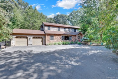 Welcome to your private retreat!  Immerse yourself with first on Port Jefferson Country Club At Harbor Hills in New York - for sale on GolfHomes.com, golf home, golf lot