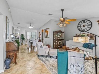 Welcome to this charming 2-bedroom, 2-bathroom ranch-style home on Oakleigh Executive Golf Course in Florida - for sale on GolfHomes.com, golf home, golf lot