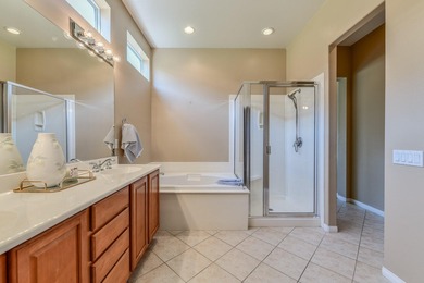 Welcome to this inviting 2-bedroom, 2-bath residence offering 1 on Heritage Palms Golf Club in California - for sale on GolfHomes.com, golf home, golf lot