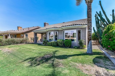 Welcome to this inviting 2-bedroom, 2-bath residence offering 1 on Heritage Palms Golf Club in California - for sale on GolfHomes.com, golf home, golf lot