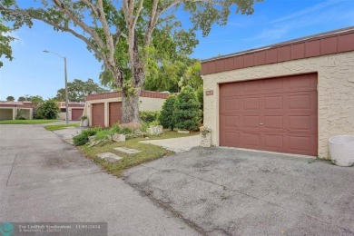 This spacious villa has a beautiful, expansive golf course view! on Colony West Country Club in Florida - for sale on GolfHomes.com, golf home, golf lot