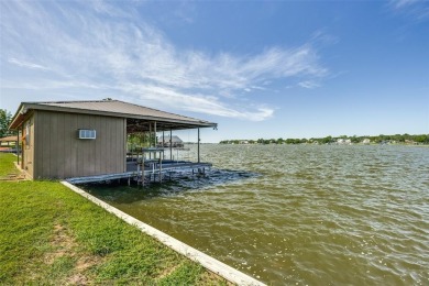 Stunning Lakefront property in the private, gated community of on Lake Kiowa Golf Course in Texas - for sale on GolfHomes.com, golf home, golf lot