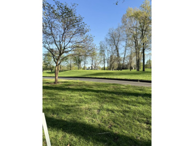 7.2 acres inside the gates of Highland Springs; Springfield's on Highland Springs Country Club in Missouri - for sale on GolfHomes.com, golf home, golf lot