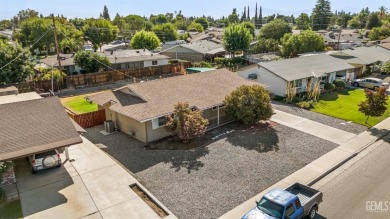 Welcome to this charming 2-bedroom, 1-bath turnkey beauty on Sundale Country Club in California - for sale on GolfHomes.com, golf home, golf lot
