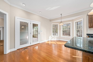 Private Cul-de-Sac Retreat in Fairfield Glade | Golf, Lakes on Heatherhurst Golf Course in Tennessee - for sale on GolfHomes.com, golf home, golf lot