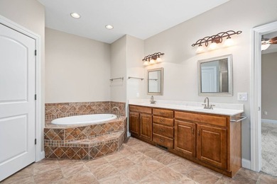 Private Cul-de-Sac Retreat in Fairfield Glade | Golf, Lakes on Heatherhurst Golf Course in Tennessee - for sale on GolfHomes.com, golf home, golf lot